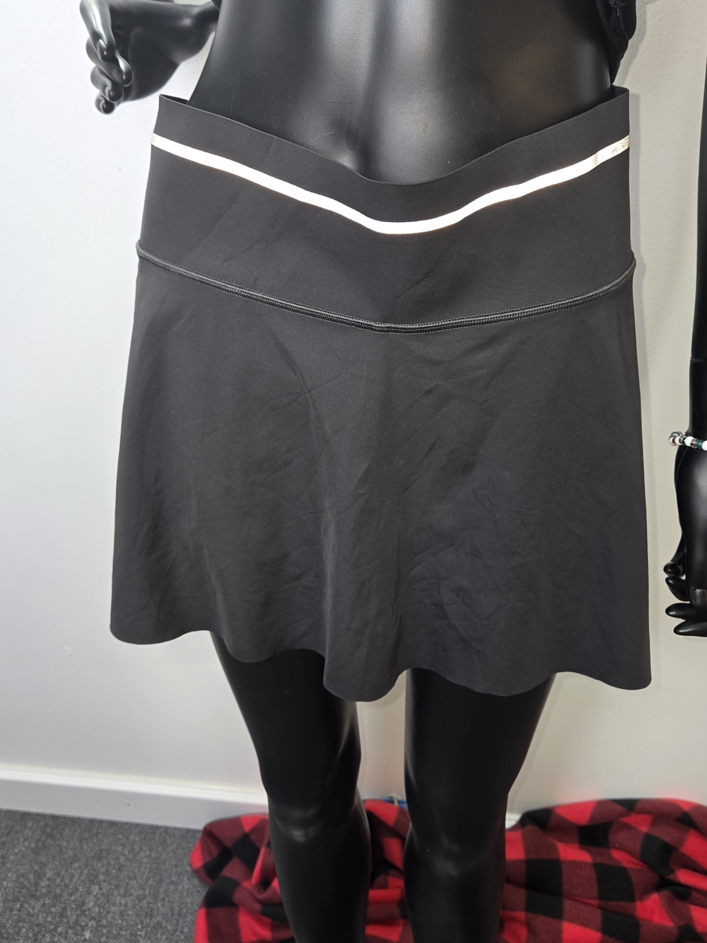 Athleta Black Yoga/ Running/ Athletic Skort with White Contrast Waistband